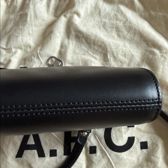A.P.C. Black Demi-Lune Clutch Leather - Picture 6 of 13